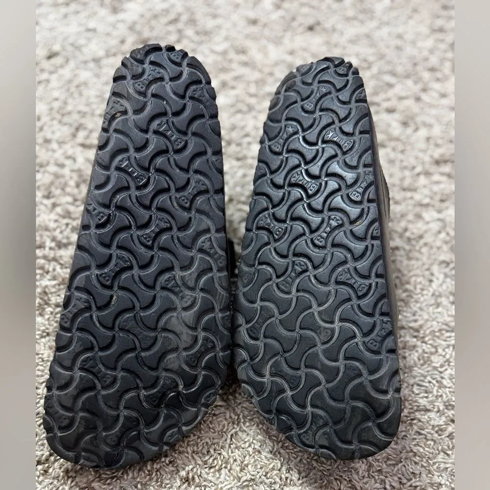Birkenstock Black Slide on Sandals